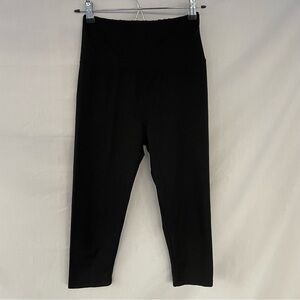 Women's Classic Butter Soft Black Cropped Leggings Size Small-Medium